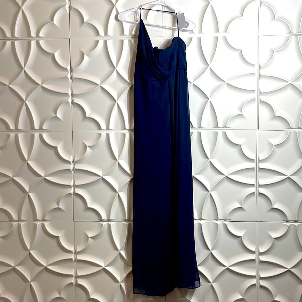 Thread Cora Luxury Chiffon sleeveless midnight dresd size 4.    AAA